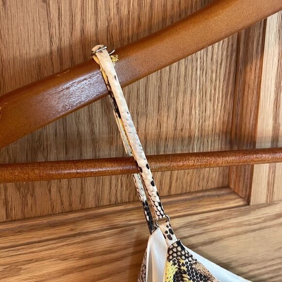 LE LIS Snakeskin Print Spaghetti Strap Dress - Picture 8 of 11